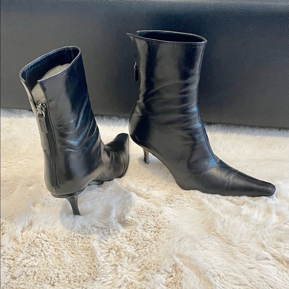 Jimmy Choo bootie - Picture 2 of 13